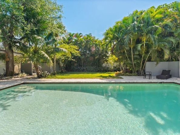 1635 Seabreeze Blvd, Fort Lauderdale FL 33316