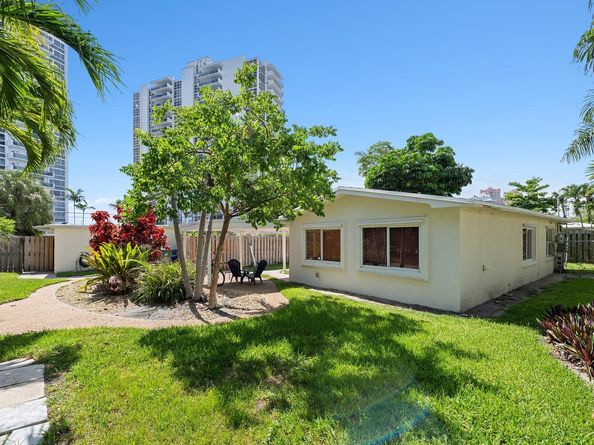 2713 NE 33rd Ave, Fort Lauderdale FL 33308