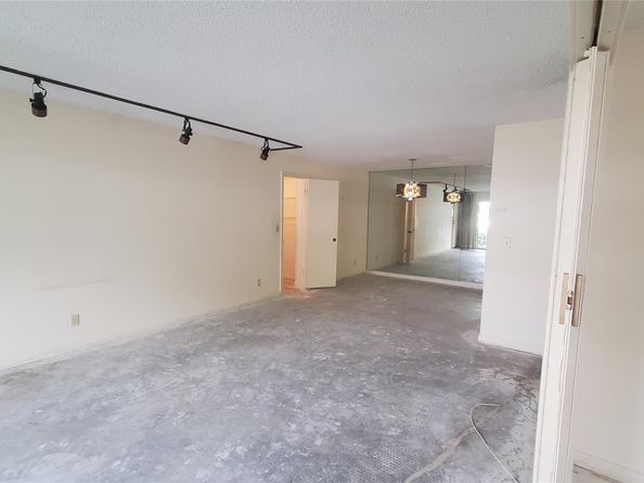 6293 Bay Club Dr 2, Fort Lauderdale FL 33308