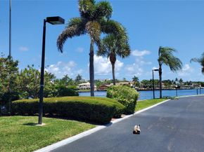 6293 Bay Club Dr 2, Fort Lauderdale FL 33308