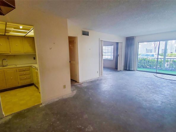 6293 Bay Club Dr 2, Fort Lauderdale FL 33308