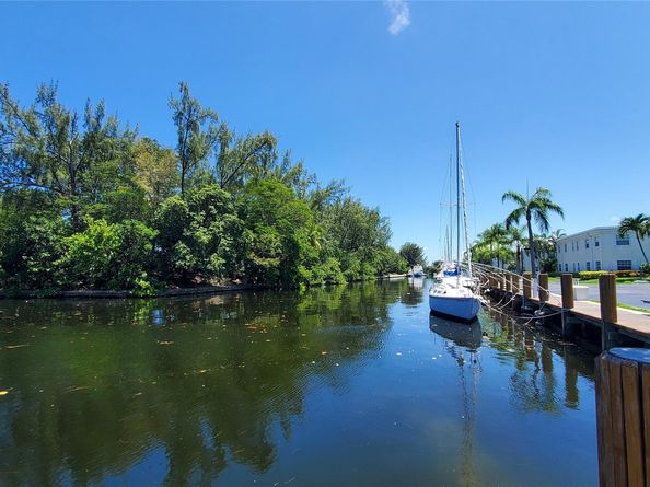 6293 Bay Club Dr 2, Fort Lauderdale FL 33308