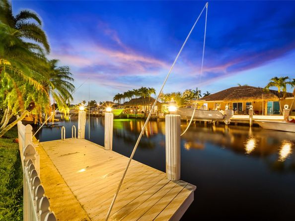 331 SE 12th St, Pompano Beach FL 33060