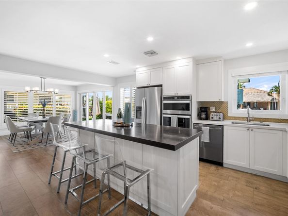 331 SE 12th St, Pompano Beach FL 33060