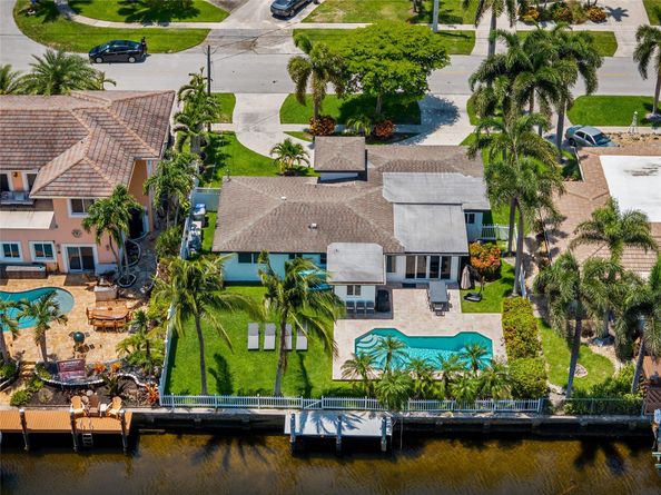 331 SE 12th St, Pompano Beach FL 33060