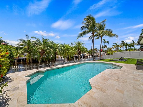 331 SE 12th St, Pompano Beach FL 33060