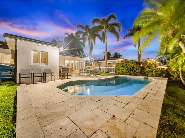 331 SE 12th St, Pompano Beach FL 33060