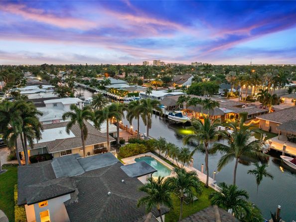 331 SE 12th St, Pompano Beach FL 33060