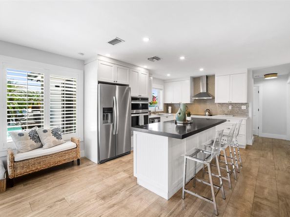 331 SE 12th St, Pompano Beach FL 33060
