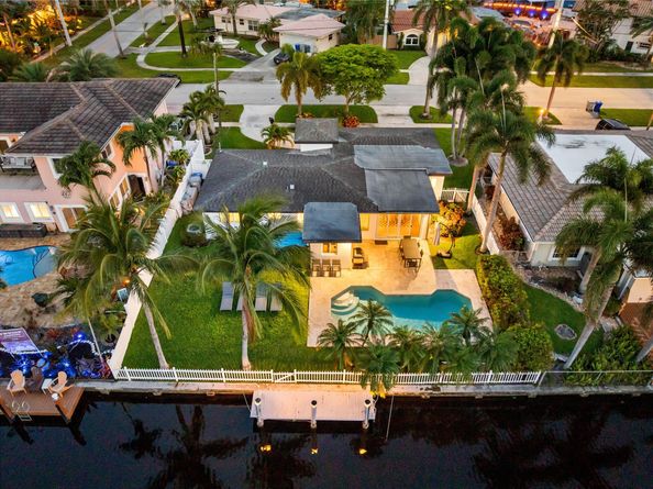 331 SE 12th St, Pompano Beach FL 33060