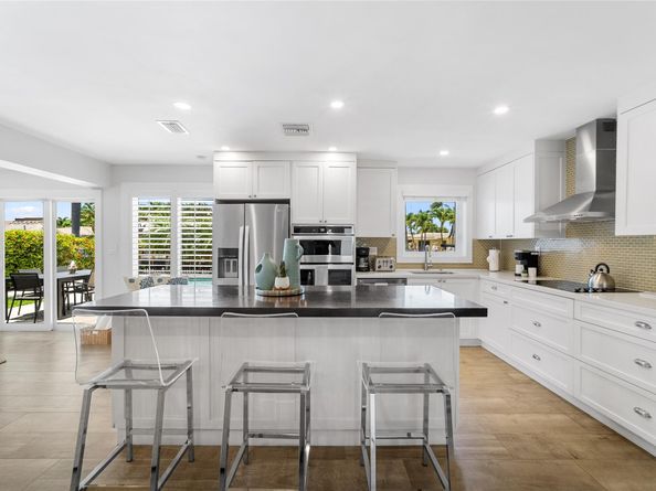 331 SE 12th St, Pompano Beach FL 33060