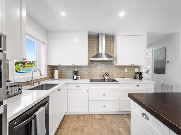 331 SE 12th St, Pompano Beach FL 33060