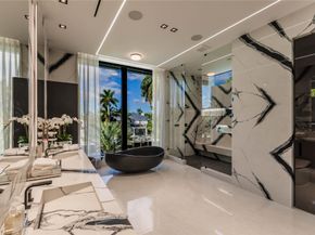 725 Poinciana Dr, Fort Lauderdale FL 33301