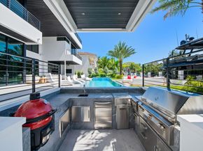 725 Poinciana Dr, Fort Lauderdale FL 33301