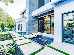 725 Poinciana Dr, Fort Lauderdale FL 33301