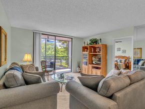 1101 Colony Point Cir 422, Pembroke Pines FL 33026