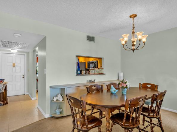 1101 Colony Point Cir 422, Pembroke Pines FL 33026