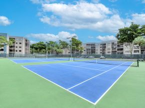1101 Colony Point Cir 422, Pembroke Pines FL 33026