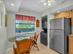 1101 Colony Point Cir 422, Pembroke Pines FL 33026