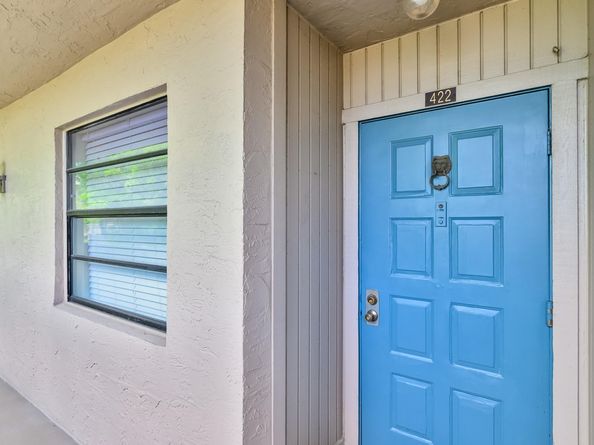 1101 Colony Point Cir 422, Pembroke Pines FL 33026