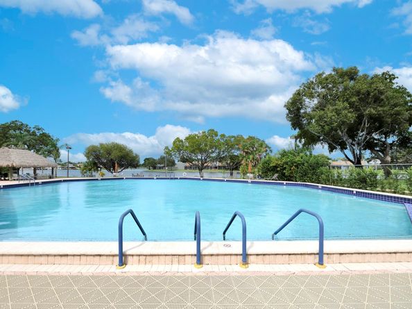 1101 Colony Point Cir 422, Pembroke Pines FL 33026
