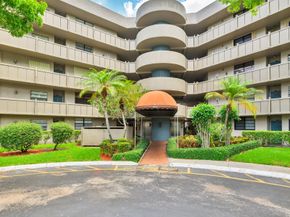 1101 Colony Point Cir 422, Pembroke Pines FL 33026