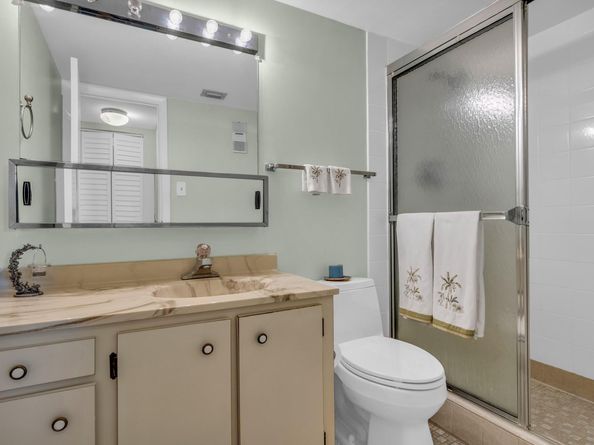 1101 Colony Point Cir 422, Pembroke Pines FL 33026