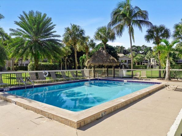 11863 Wimbledon Circle 438, Wellington FL 33414