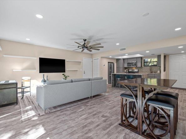 11863 Wimbledon Circle 438, Wellington FL 33414