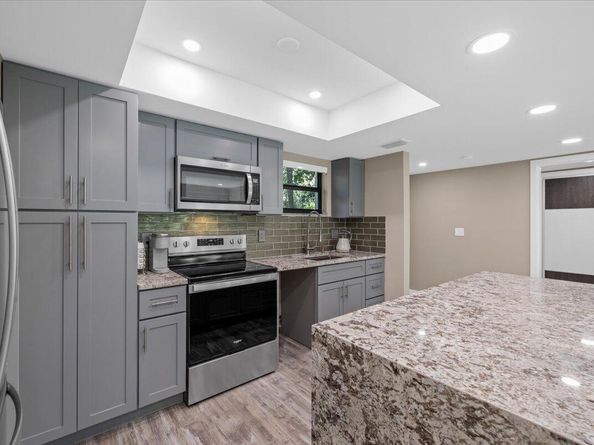 11863 Wimbledon Circle 438, Wellington FL 33414