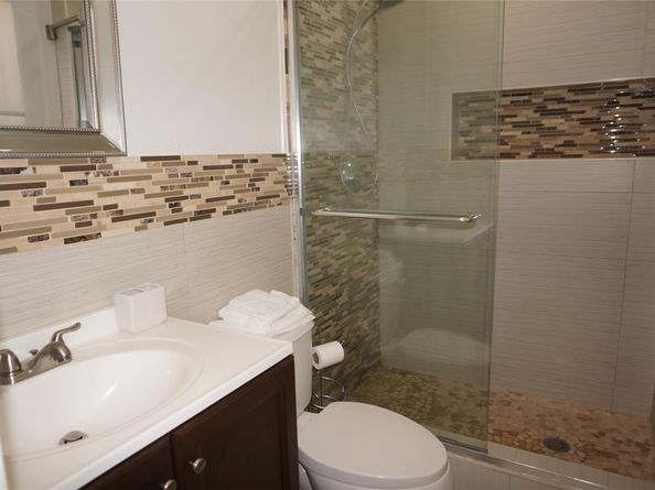 9220 SW 56th St, Miami FL 33165