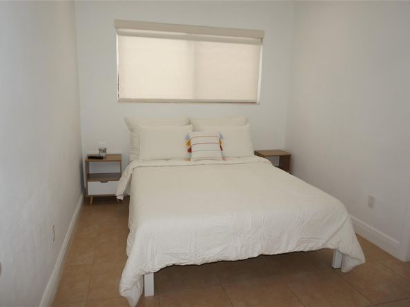 9220 SW 56th St, Miami FL 33165