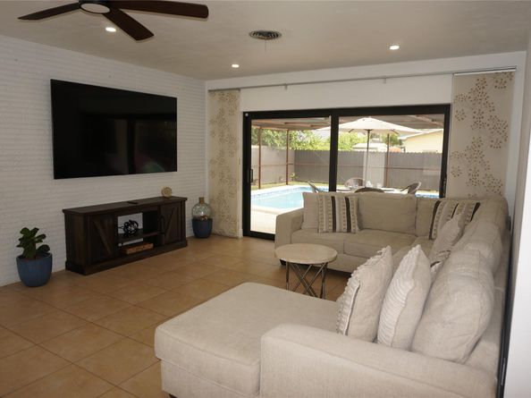 9220 SW 56th St, Miami FL 33165