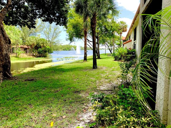 101 Liberty Court, Deerfield Beach FL 33442