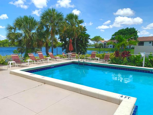 101 Liberty Court, Deerfield Beach FL 33442