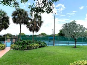 101 Liberty Court, Deerfield Beach FL 33442