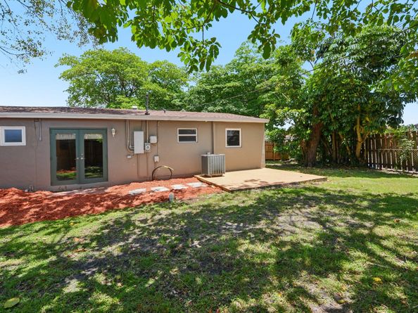 1520 SW 47th Ter, Fort Lauderdale FL 33317