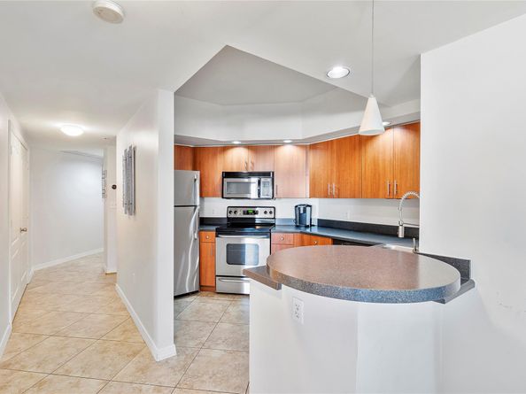 100 N Federal Hwy 938, Fort Lauderdale FL 33301