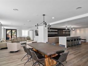 100 N Federal Hwy 938, Fort Lauderdale FL 33301