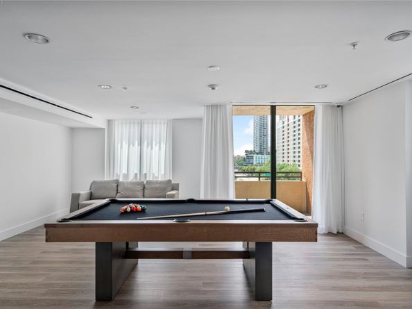 100 N Federal Hwy 938, Fort Lauderdale FL 33301