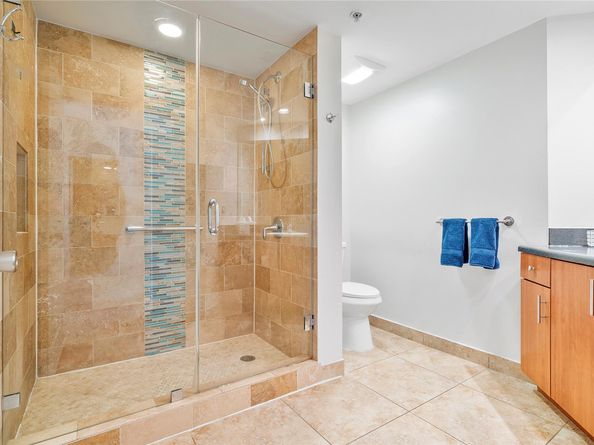 100 N Federal Hwy 938, Fort Lauderdale FL 33301