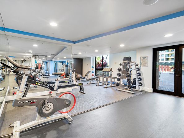 100 N Federal Hwy 938, Fort Lauderdale FL 33301