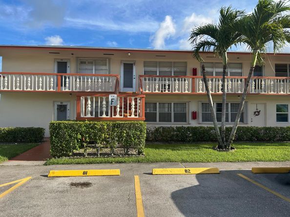 92 Kent F, West Palm Beach FL 33417