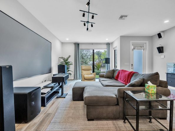 1402 SW 4th Ave 1402, Fort Lauderdale FL 33315