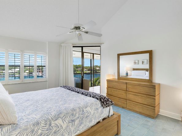 543 Bay Colony Drive N Slip 8, Juno Beach FL 33408