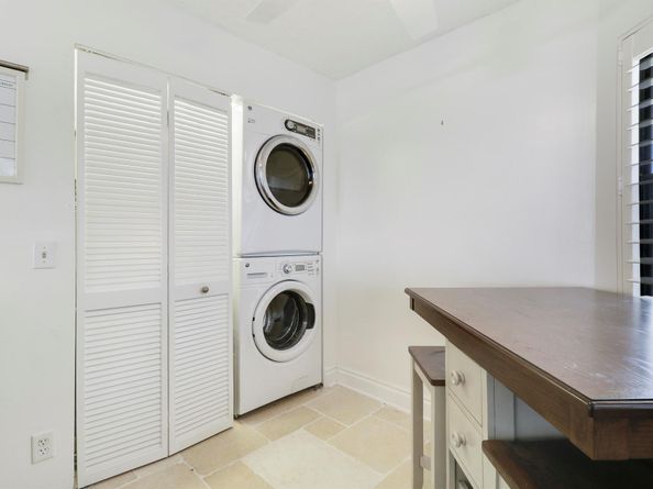 543 Bay Colony Drive N Slip 8, Juno Beach FL 33408