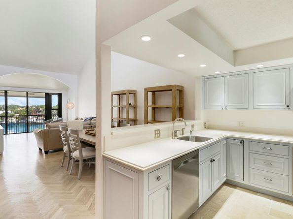 543 Bay Colony Drive N Slip 8, Juno Beach FL 33408