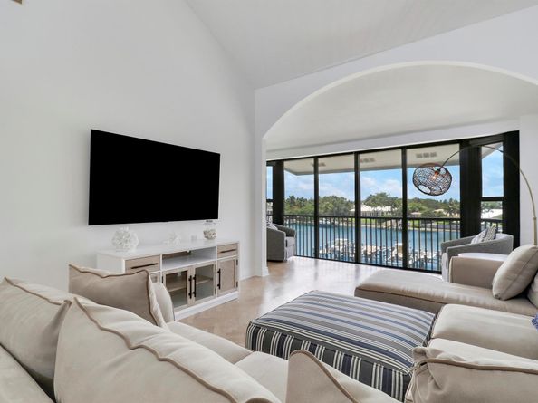 543 Bay Colony Drive N Slip 8, Juno Beach FL 33408