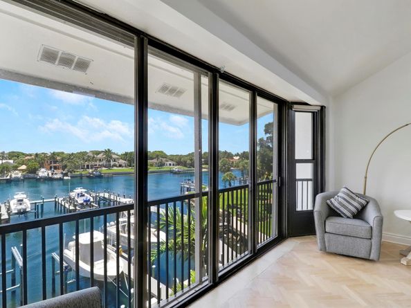 543 Bay Colony Drive N Slip 8, Juno Beach FL 33408