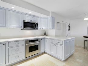 543 Bay Colony Drive N Slip 8, Juno Beach FL 33408